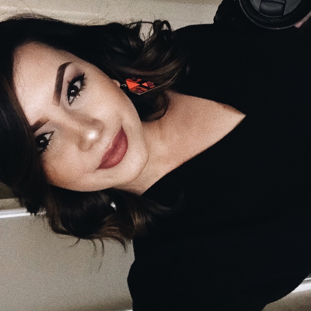 Meet your Posher, Ashley